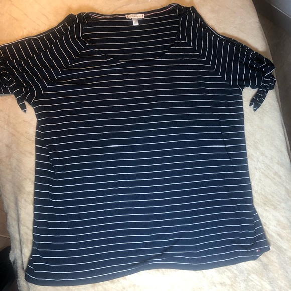 Tommy Hilfiger Tops - Tommy Hilfiger Striped Tie Sleeve Top Size XL